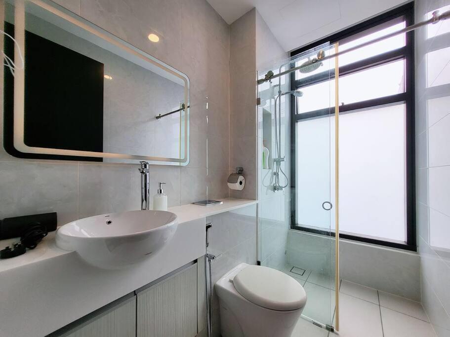 Apartment Rare Find Sky Infinity Pool 4 Pax, 2 Johor Bahru