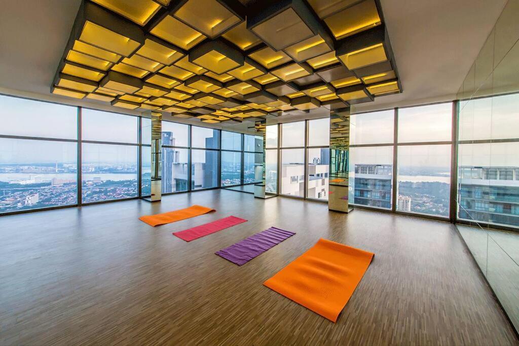 Rare Find Sky Infinity Pool 4 Pax, 2 Apartment *